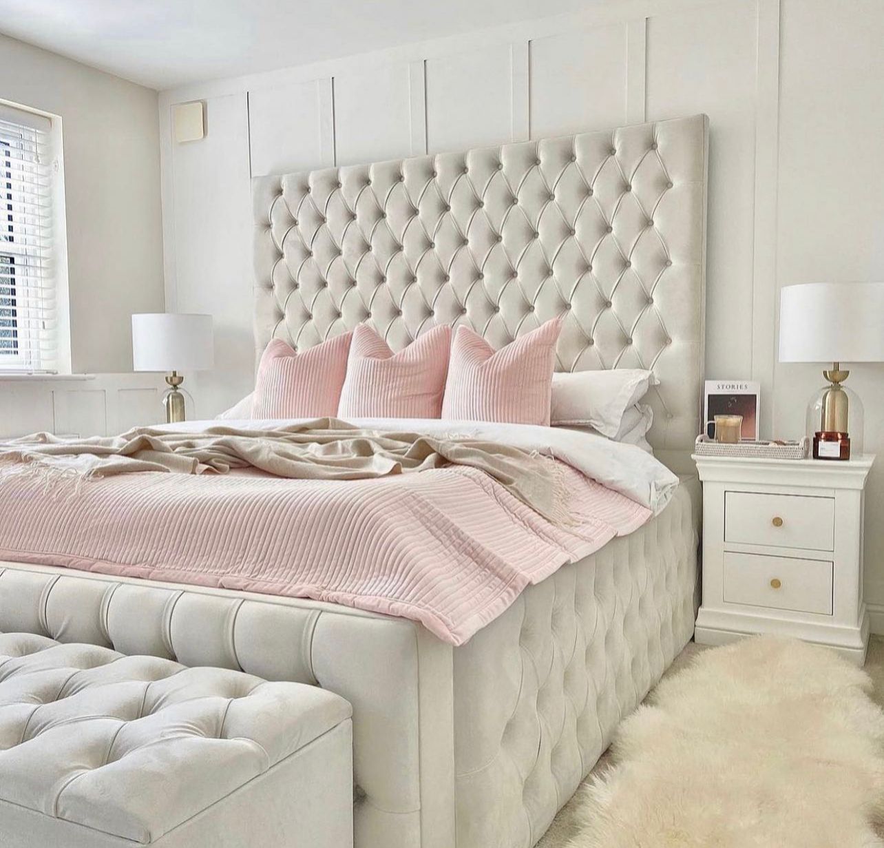luxury Aura Bed